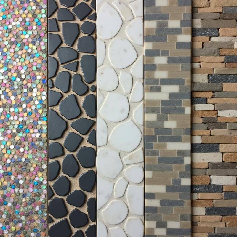 Phân loại gạch mosaic theo chất liệu: thủy tinh, gốm, đá tự nhiên đa dạng kiểu dáng.